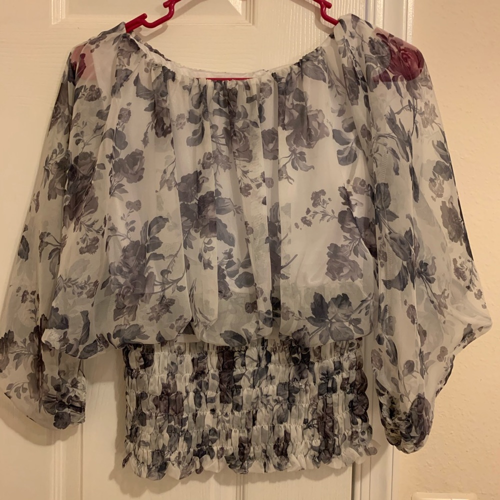 Chiffon blouse (with liner) small white floral